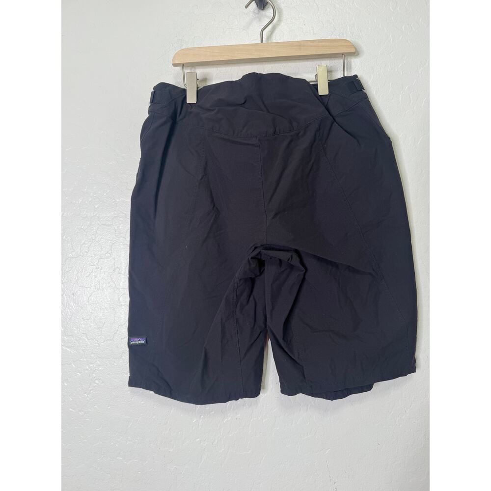 Patagonia Mens Size 31 Shorts  Black Nylon Hiking Walking Outdoor